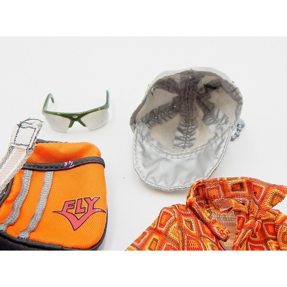 Bratz Boyz Dylan The Fox 2002 MGA Entertain Lot Clothing Accessories Replacement - Picture 4 of 8